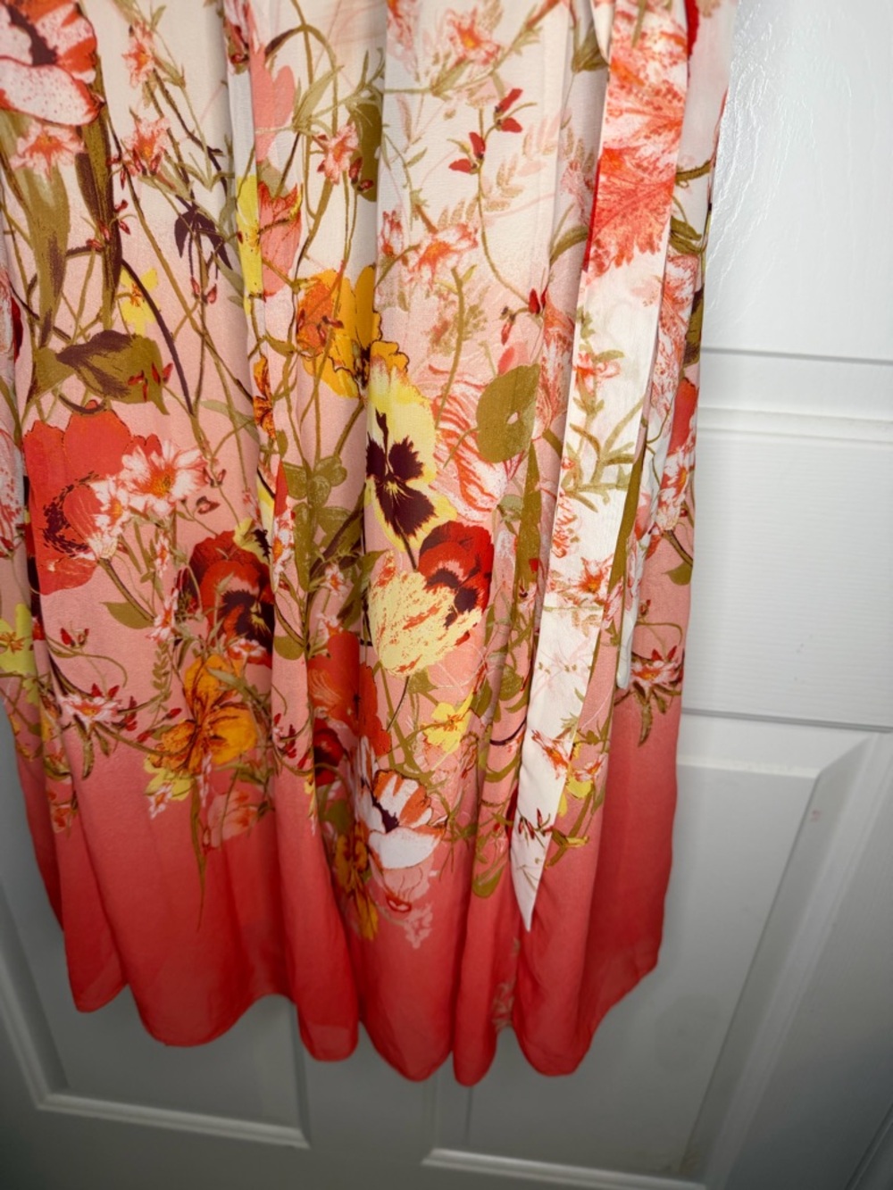Floral V-Neck Ruffle Midi Dress in Pink Coral and Cream Sz 14W - Picture 3 of 6